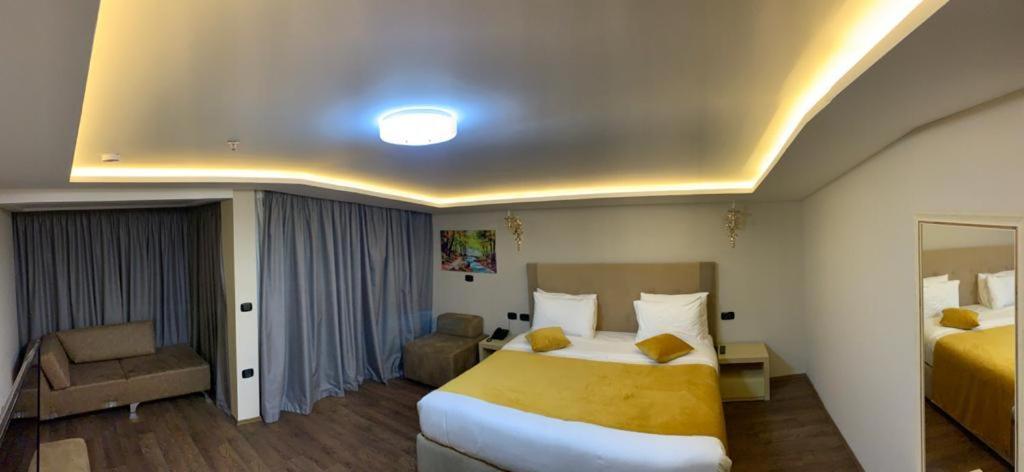 Albanopolis Hotel Tirana Zewnętrze zdjęcie