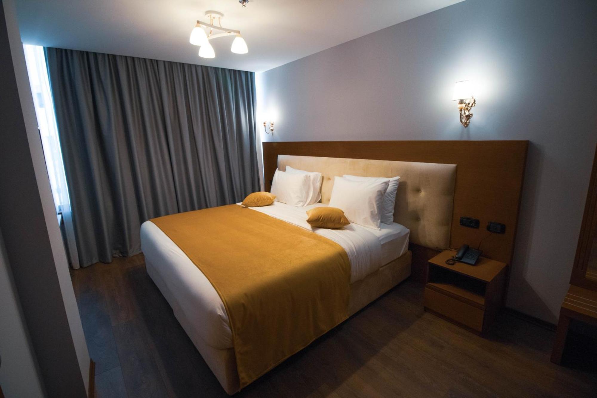 Albanopolis Hotel Tirana Zewnętrze zdjęcie