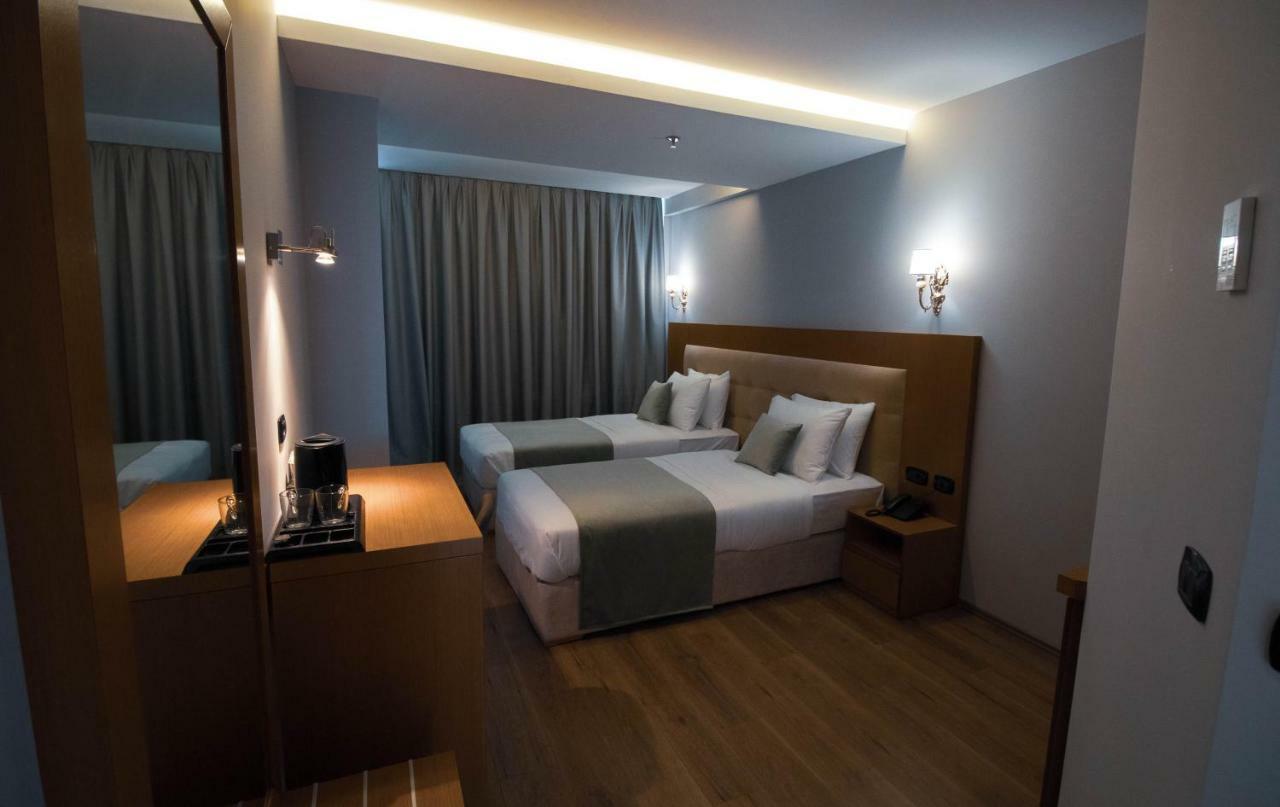 Albanopolis Hotel Tirana Zewnętrze zdjęcie