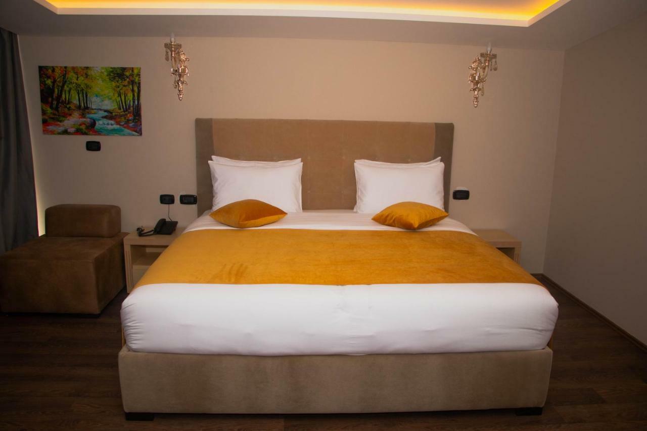 Albanopolis Hotel Tirana Zewnętrze zdjęcie
