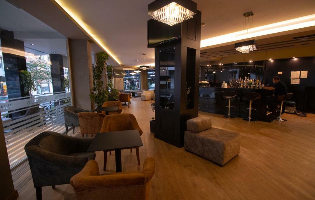 Albanopolis Hotel Tirana Zewnętrze zdjęcie