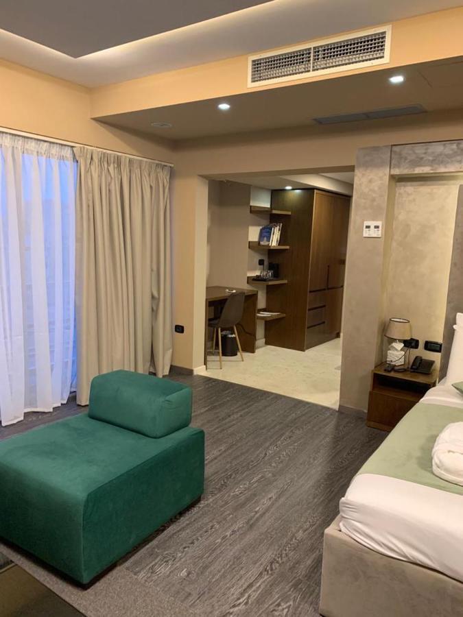Albanopolis Hotel Tirana Zewnętrze zdjęcie