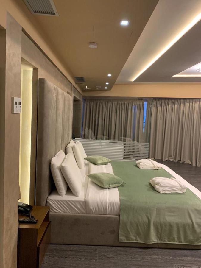 Albanopolis Hotel Tirana Zewnętrze zdjęcie